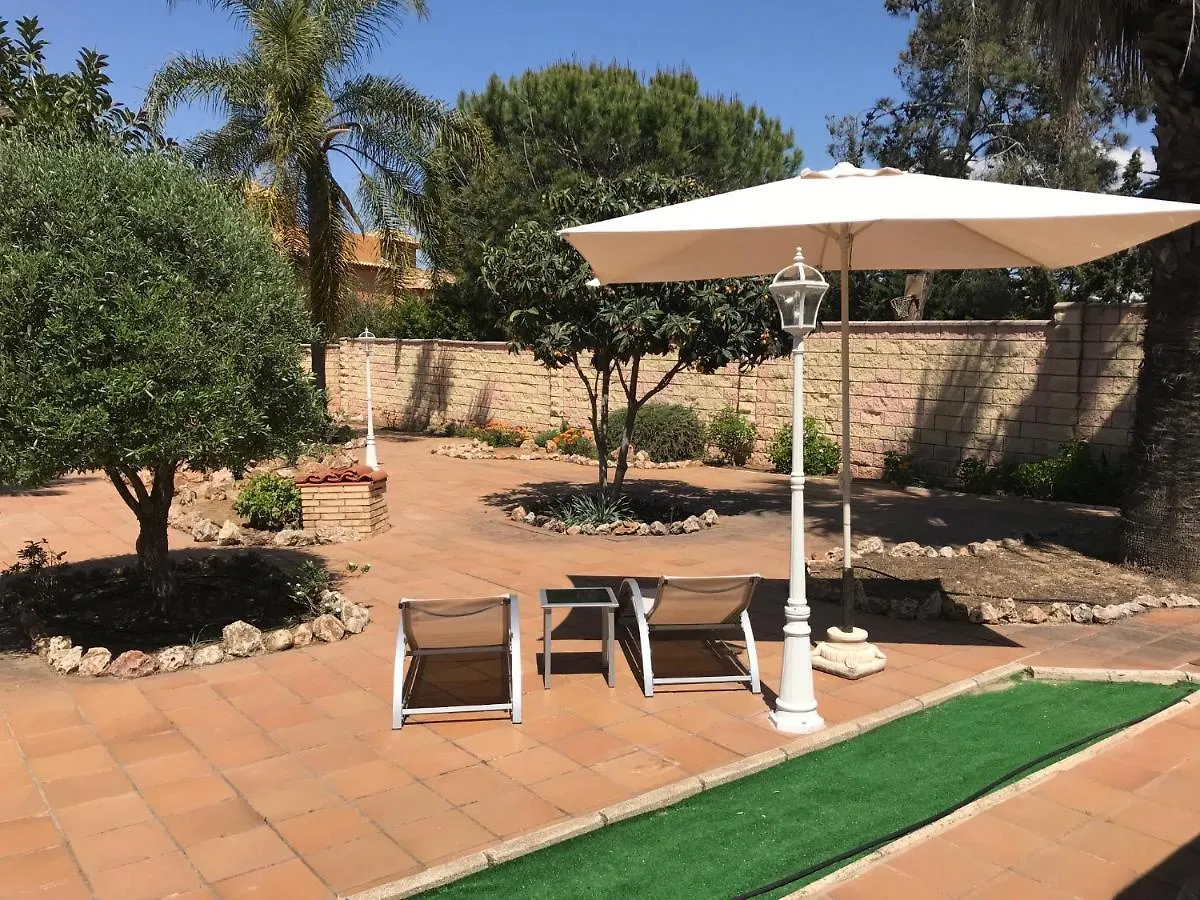 Relax, Playa, Naturaleza…!!. Villa Independiente Con Jardin... Islantilla